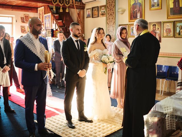 Il matrimonio di Petru e Daniela a Porto Recanati, Macerata 26