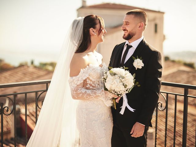Il matrimonio di Petru e Daniela a Porto Recanati, Macerata 36