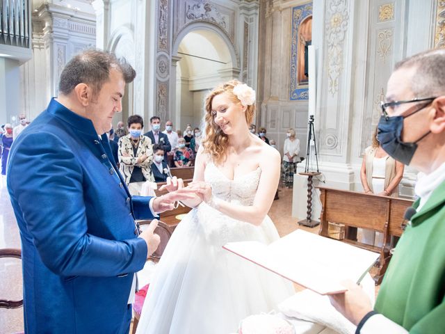 Il matrimonio di Simone e Brenda a Sant&apos;Agostino, Ferrara 8