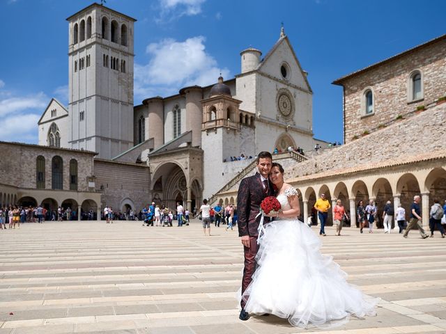 Il matrimonio di David e Loredana a Assisi, Perugia 18