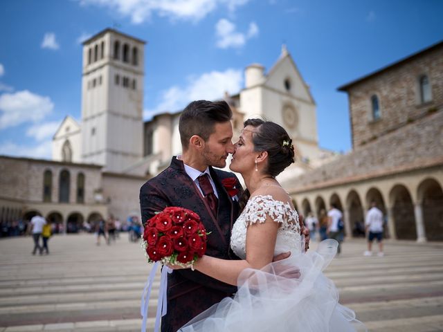 Il matrimonio di David e Loredana a Assisi, Perugia 19