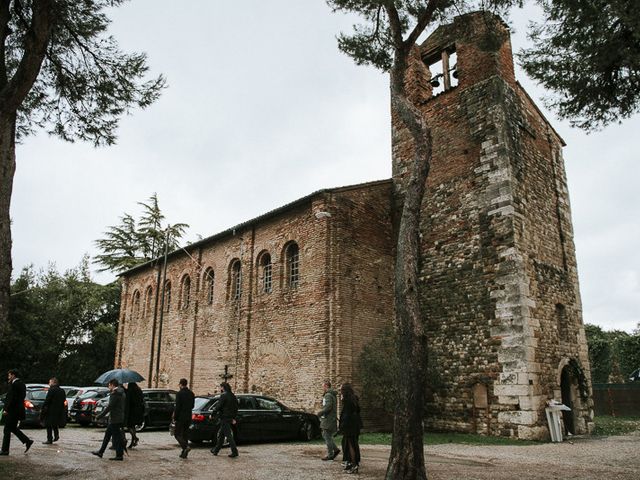 Il matrimonio di Mattia e Veronica a Santarcangelo di Romagna, Rimini 16