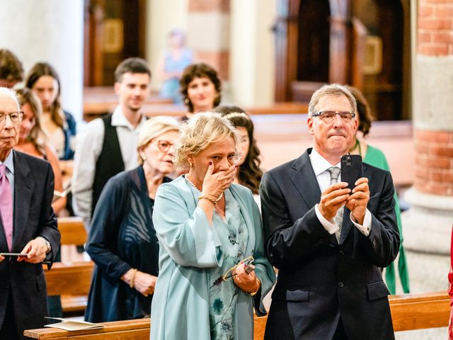 Il matrimonio di Guido e Francesca a Santa Maria Hoè, Lecco 33