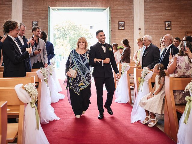 Il matrimonio di Gloria e Alessandro a Fano, Pesaro - Urbino 20