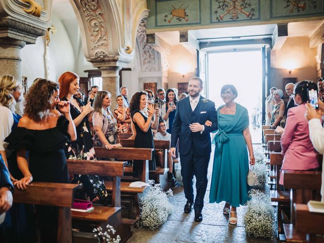 Il matrimonio di Davide e Michela a Oleggio Castello, Novara 24