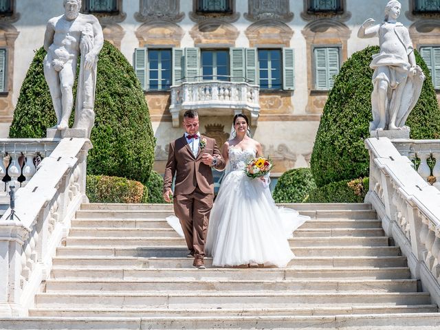 Il matrimonio di Luca e Elisa a Villongo, Bergamo 122