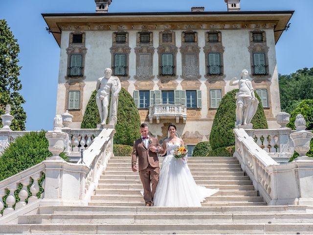 Il matrimonio di Luca e Elisa a Villongo, Bergamo 124