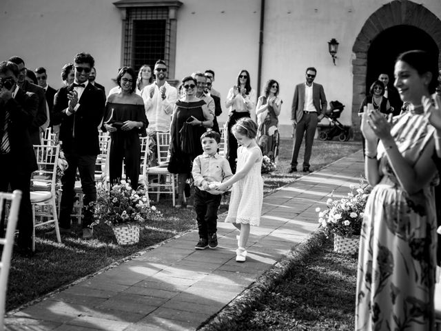 Il matrimonio di Tommaso e Giulia a Prato, Prato 25