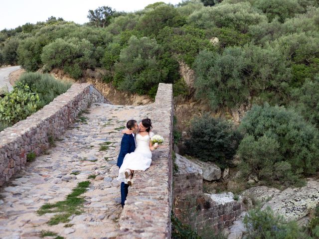 Il matrimonio di Antonello e MariaAntonietta a Bono, Sassari 93