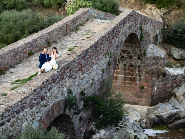 Il matrimonio di Antonello e MariaAntonietta a Bono, Sassari 95