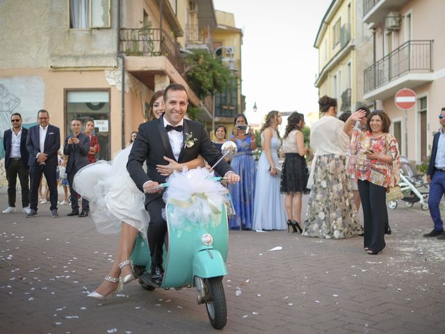 Il matrimonio di Luca e Vanessa a Crotone, Crotone 16