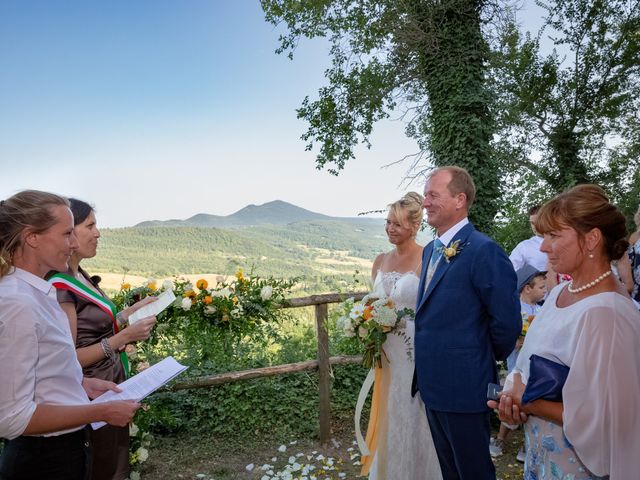 Il matrimonio di Allan e Linda a Sarteano, Siena 9