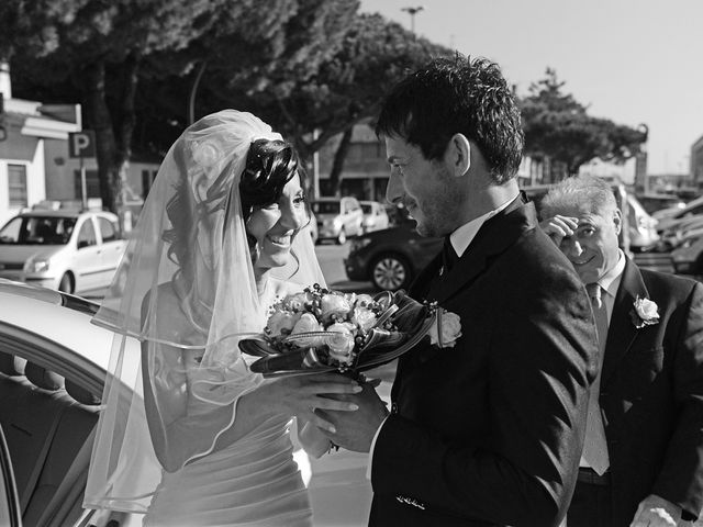 Il matrimonio di Dario e Lizzie a Comacchio, Ferrara 18