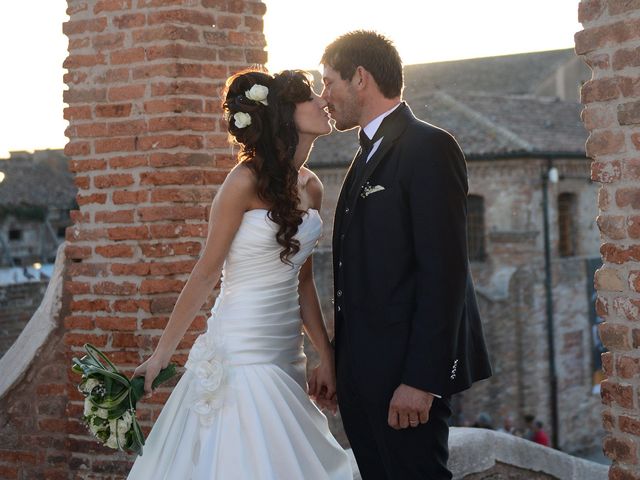 Il matrimonio di Dario e Lizzie a Comacchio, Ferrara 40