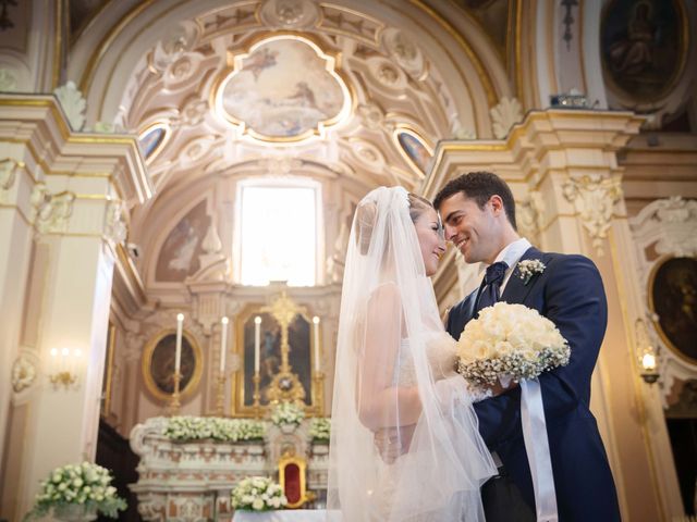 Il matrimonio di Lucia e Domenico a Vico Equense, Napoli 25