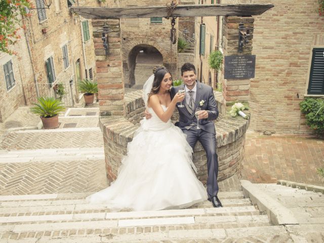 Il matrimonio di Nunzio e Tamara a Frontone, Pesaro - Urbino 25