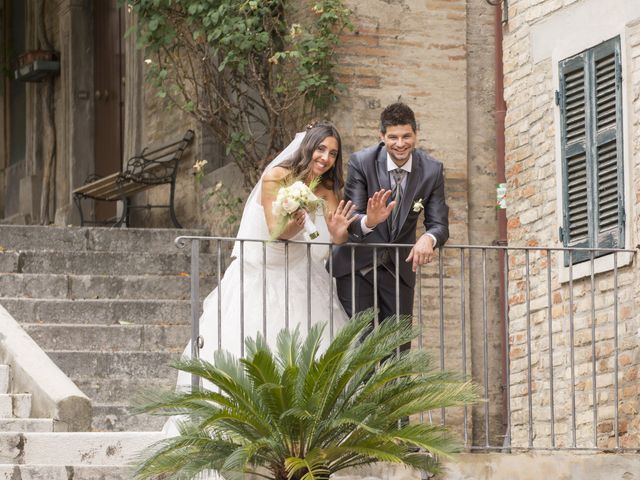 Il matrimonio di Nunzio e Tamara a Frontone, Pesaro - Urbino 29