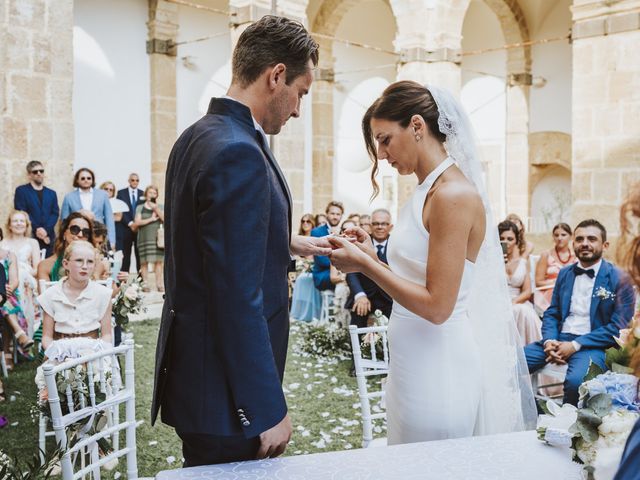 Il matrimonio di Laurens e Ivana a Marsala, Trapani 35