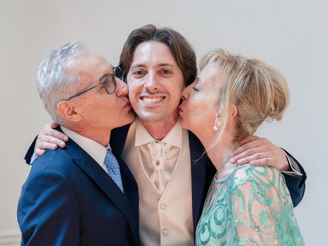 Il matrimonio di Floriana e Simone a Foggia, Foggia 30