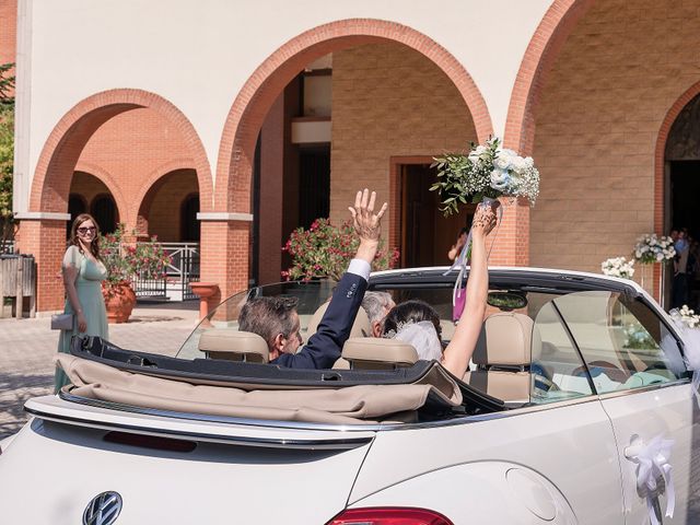 Il matrimonio di Floriana e Simone a Foggia, Foggia 41