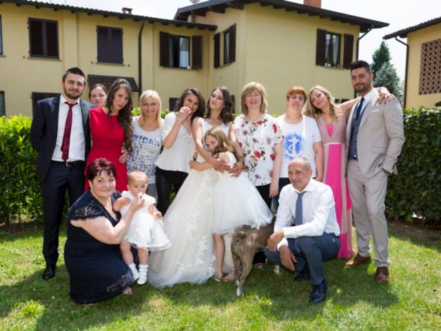 Il matrimonio di Chionna Vincenzo  e Timis crina  a Palazzago, Bergamo 13