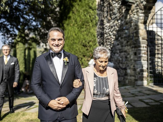 Il matrimonio di Massimiliano e Sarah a Calolziocorte, Lecco 15