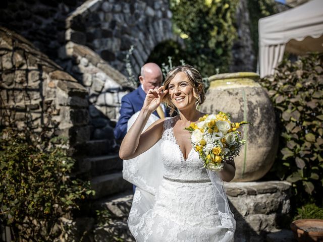 Il matrimonio di Massimiliano e Sarah a Calolziocorte, Lecco 16