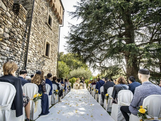 Il matrimonio di Massimiliano e Sarah a Calolziocorte, Lecco 22