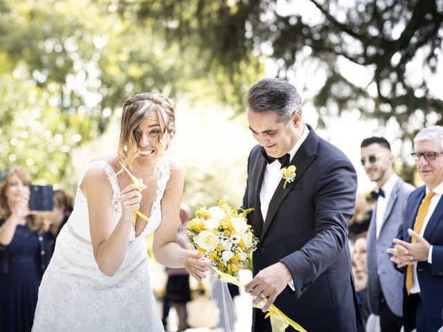 Il matrimonio di Massimiliano e Sarah a Calolziocorte, Lecco 24