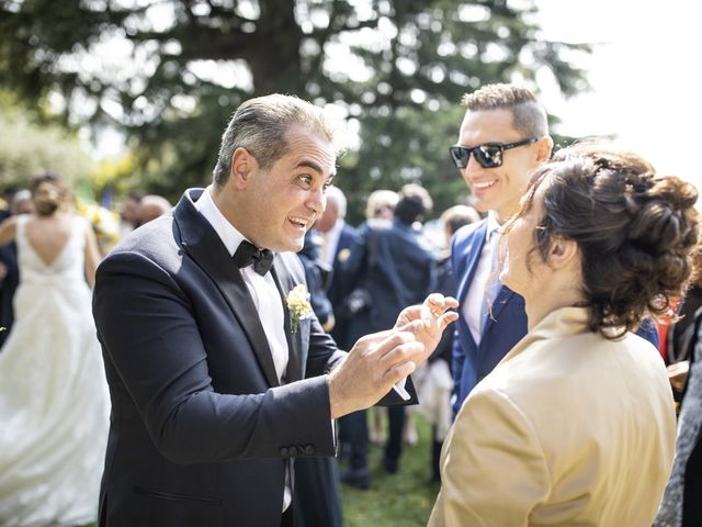 Il matrimonio di Massimiliano e Sarah a Calolziocorte, Lecco 26