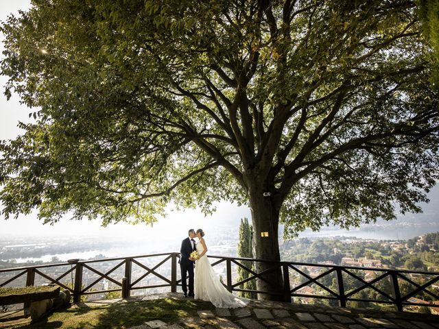 Il matrimonio di Massimiliano e Sarah a Calolziocorte, Lecco 37