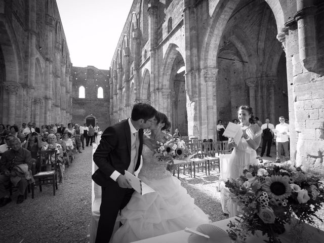 Il matrimonio di Alberto e Serena a Chiusdino, Siena 5