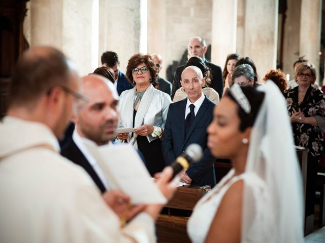 Il matrimonio di Luigi e Tulani a Trani, Bari 41