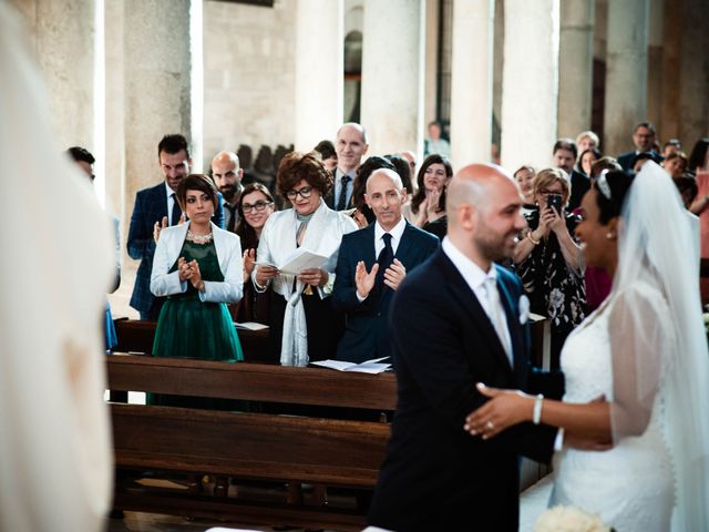 Il matrimonio di Luigi e Tulani a Trani, Bari 44