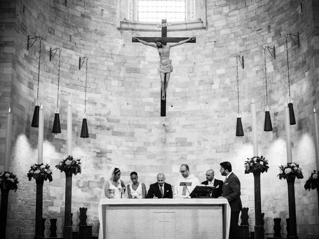 Il matrimonio di Luigi e Tulani a Trani, Bari 49