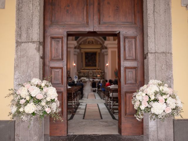 Il matrimonio di Pasquale e Teresa a Pozzuoli, Napoli 30