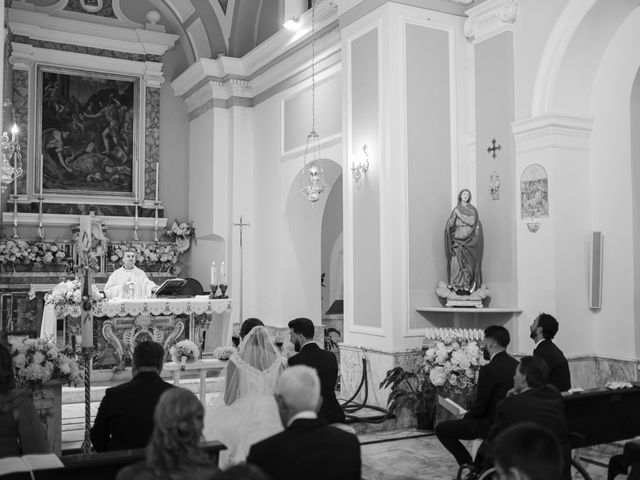 Il matrimonio di Pasquale e Teresa a Pozzuoli, Napoli 36