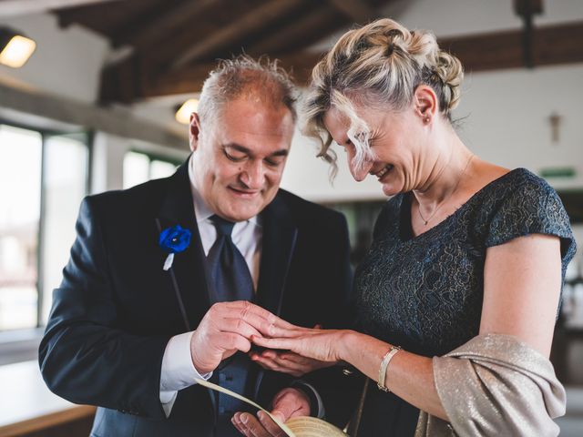 Il matrimonio di Roberto e Daniela a Albuzzano, Pavia 24