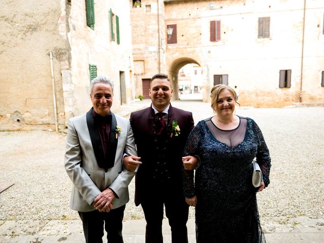 Il matrimonio di Cristian e Sara a Colle di Val d&apos;Elsa, Siena 19