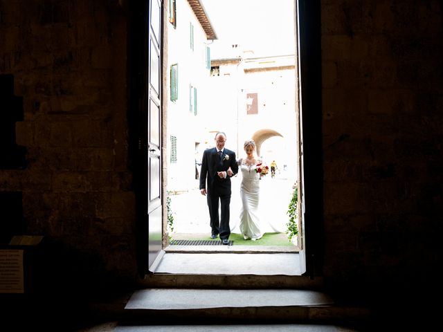 Il matrimonio di Cristian e Sara a Colle di Val d&apos;Elsa, Siena 23