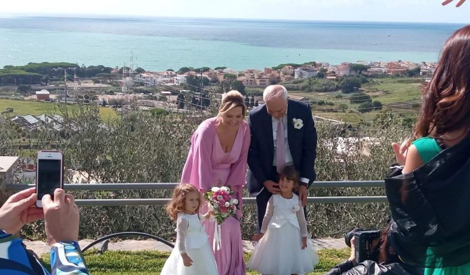 Il matrimonio di Tonino e Giuliana a Santa Marinella, Roma
