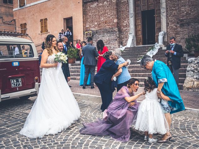 Il matrimonio di Vanessa e Andrea a Sirolo, Ancona 14