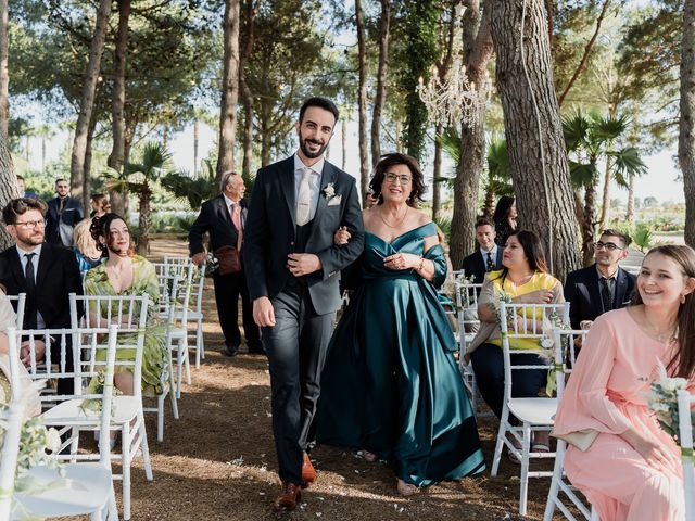 Il matrimonio di Lorenzo e Olena a Casarano, Lecce 31