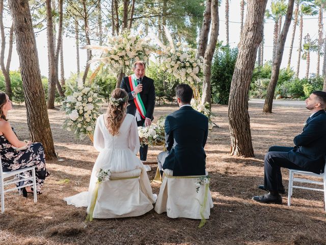 Il matrimonio di Lorenzo e Olena a Casarano, Lecce 37
