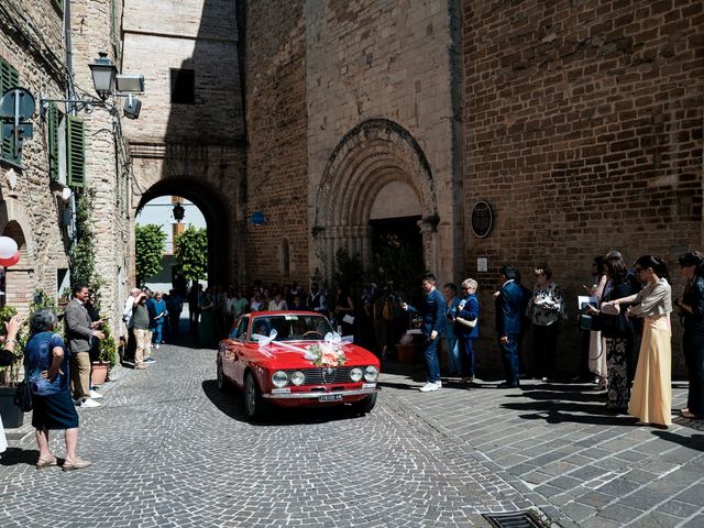 Il matrimonio di Federica e Riccardo a Serra de&apos; Conti, Ancona 9