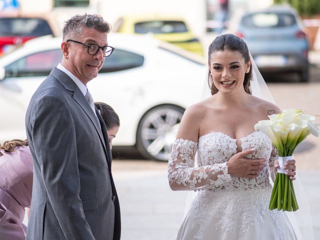 Il matrimonio di Mirko e Luana a Corbetta, Milano 22