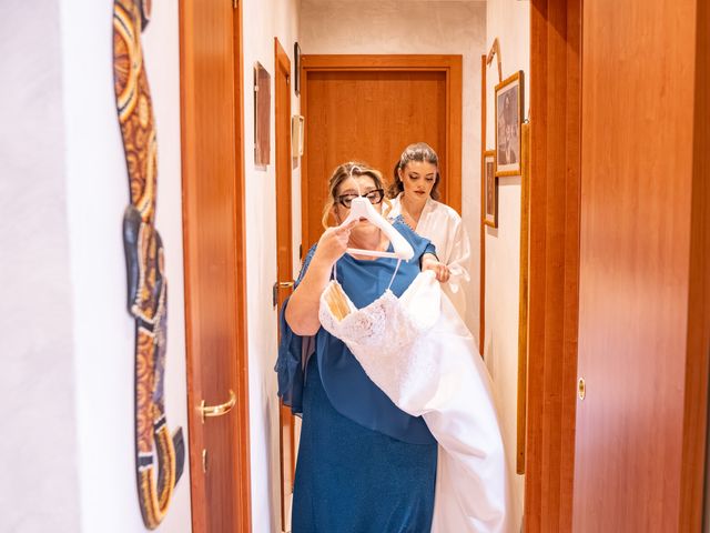 Il matrimonio di Mirko e Luana a Corbetta, Milano 33