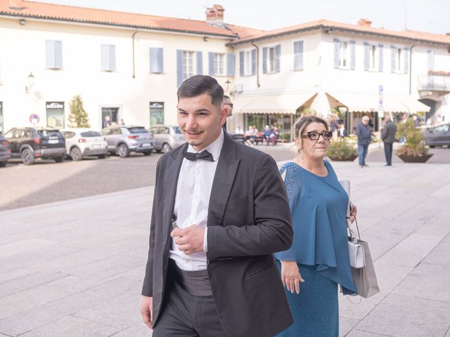 Il matrimonio di Mirko e Luana a Corbetta, Milano 43
