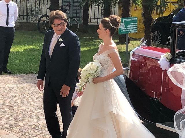 Il matrimonio di Andrea  e Laura a La Valletta Brianza, Lecco 13