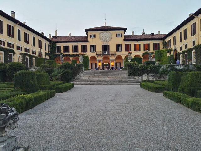 Il matrimonio di Andrea  e Laura a La Valletta Brianza, Lecco 31